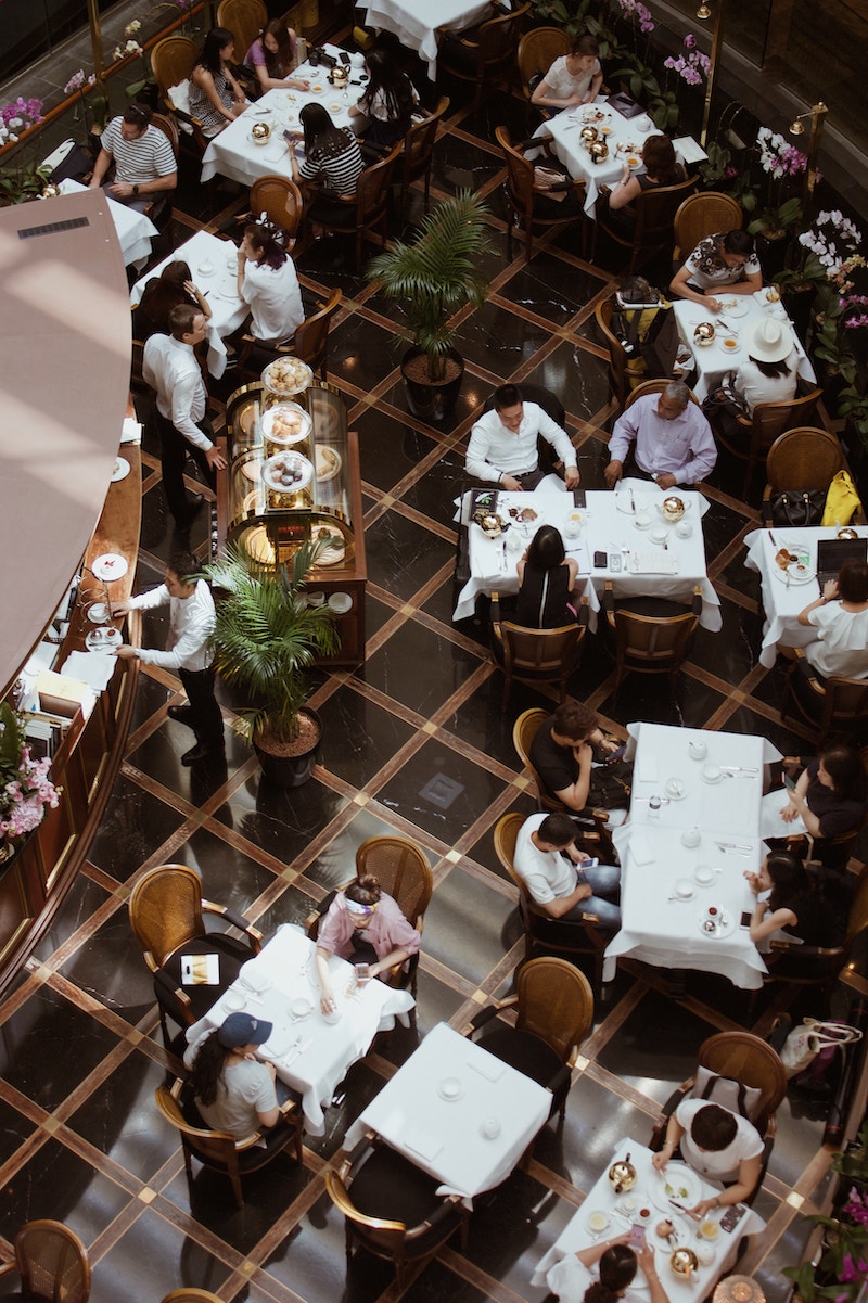 Restaurant en plein service